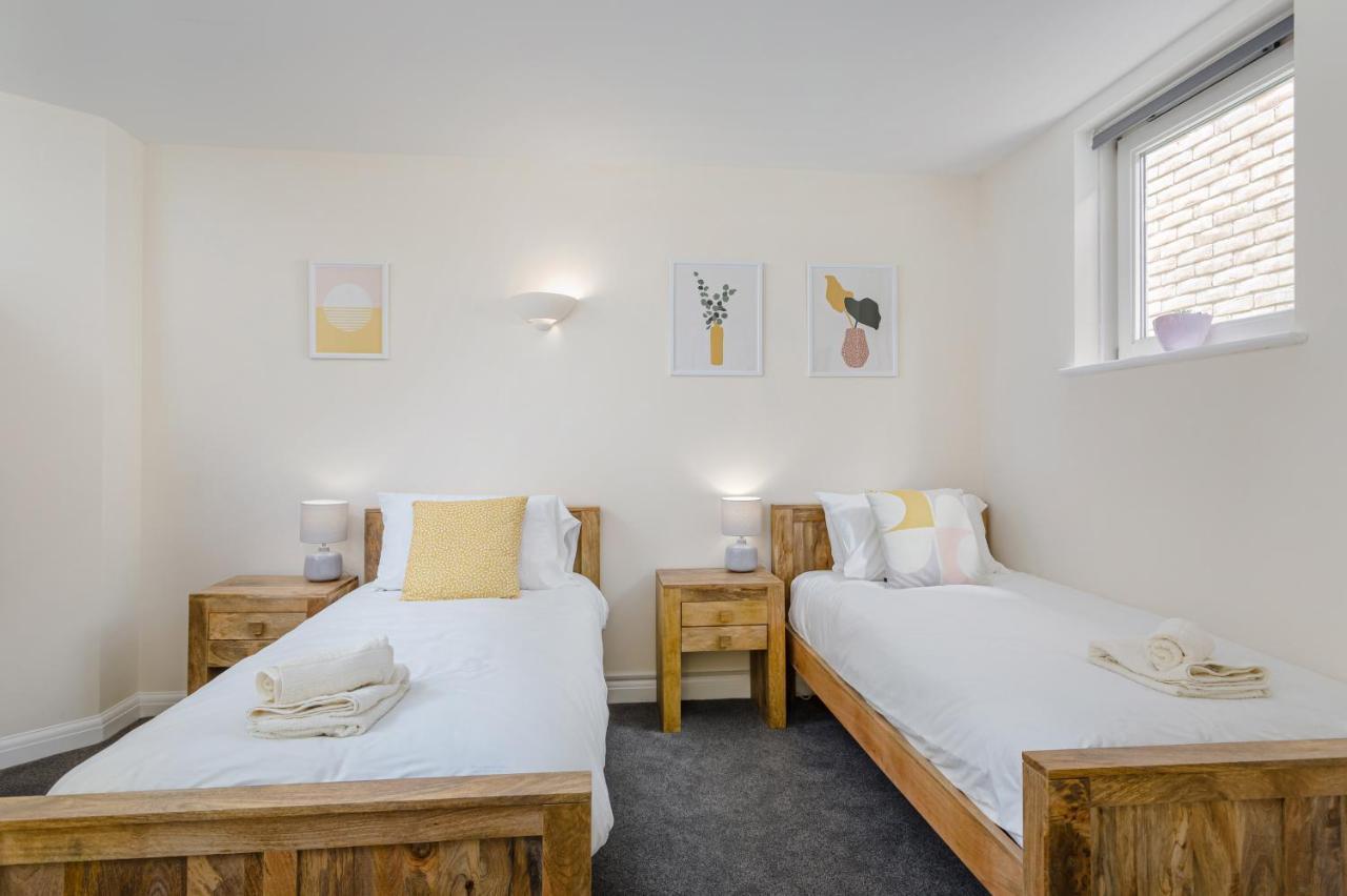 2 Bedroom City Centre Townhouse - With Parking Cambridge Zewnętrze zdjęcie