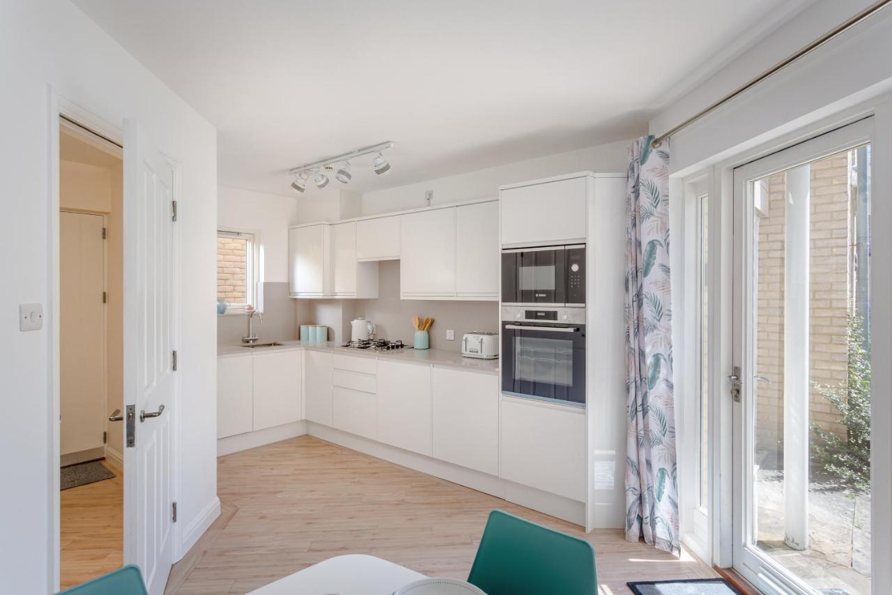 2 Bedroom City Centre Townhouse - With Parking Cambridge Zewnętrze zdjęcie